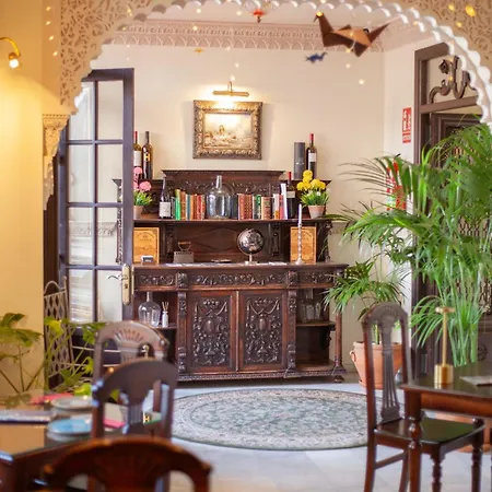 Palacio De Hemingway 4*